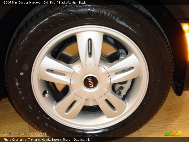 Chili Red / Black/Panther Black 2006 Mini Cooper Hardtop