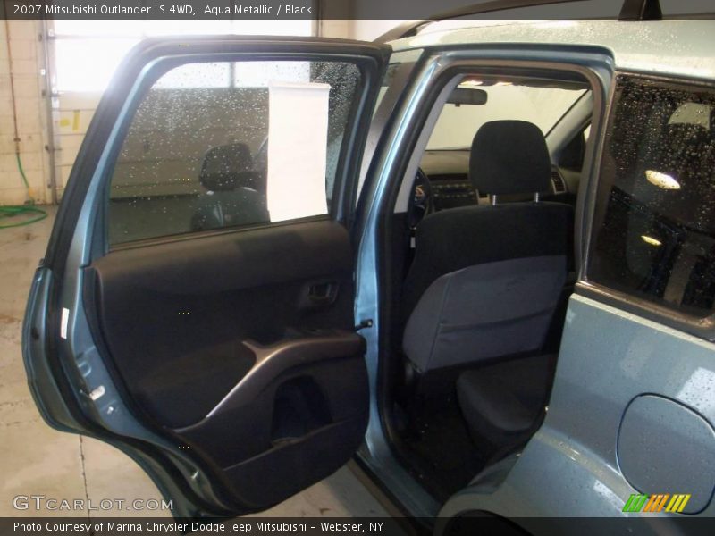 Aqua Metallic / Black 2007 Mitsubishi Outlander LS 4WD