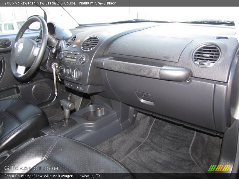 Platinum Grey / Black 2006 Volkswagen New Beetle 2.5 Coupe