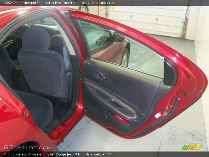 Inferno Red Tinted Pearlcoat / Dark Slate Gray 2002 Dodge Intrepid SE