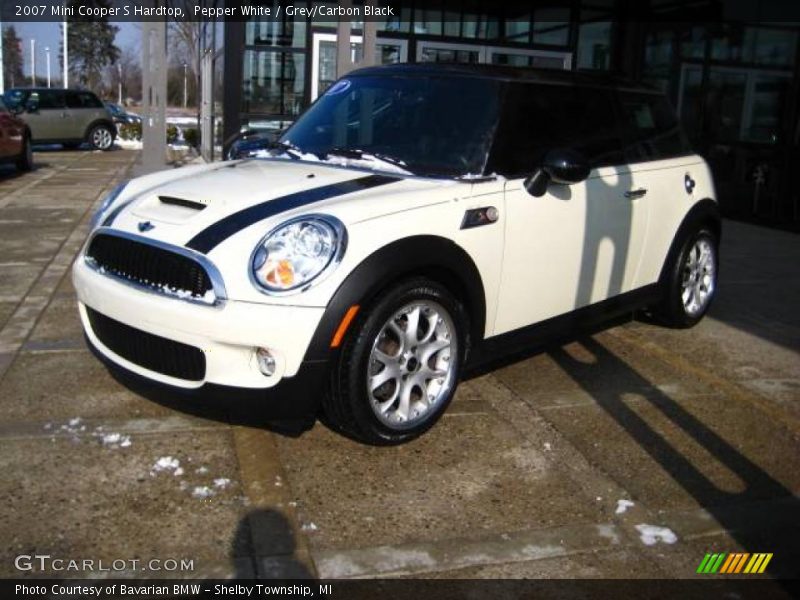 Pepper White / Grey/Carbon Black 2007 Mini Cooper S Hardtop