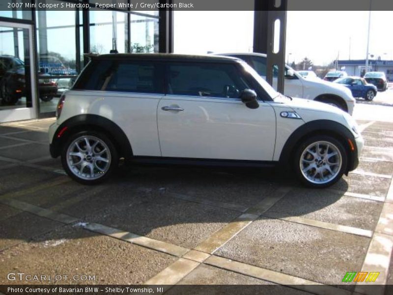 Pepper White / Grey/Carbon Black 2007 Mini Cooper S Hardtop