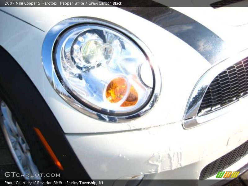 Pepper White / Grey/Carbon Black 2007 Mini Cooper S Hardtop