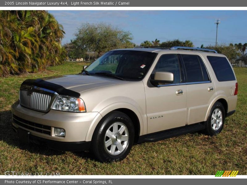 Light French Silk Metallic / Camel 2005 Lincoln Navigator Luxury 4x4