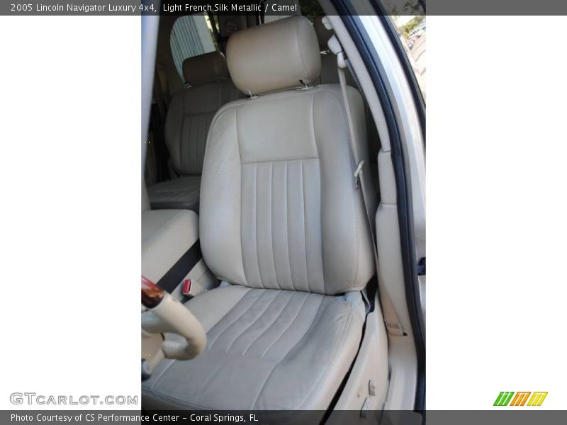 Light French Silk Metallic / Camel 2005 Lincoln Navigator Luxury 4x4