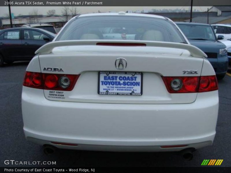 Premium White Pearl / Parchment 2006 Acura TSX Sedan