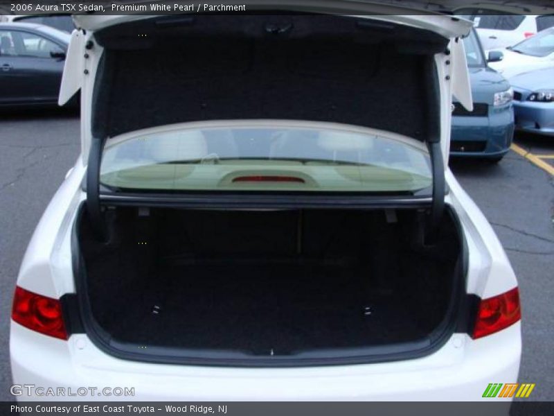 Premium White Pearl / Parchment 2006 Acura TSX Sedan