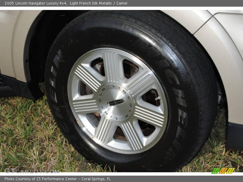 Light French Silk Metallic / Camel 2005 Lincoln Navigator Luxury 4x4