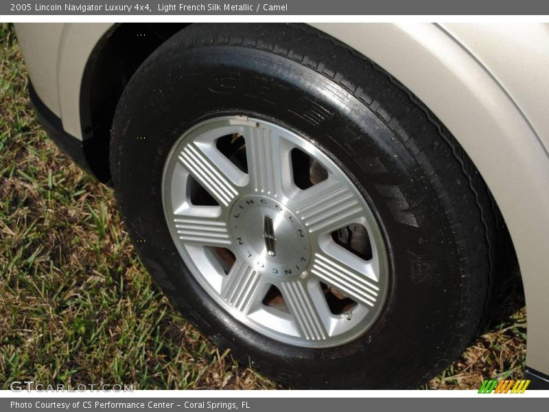 Light French Silk Metallic / Camel 2005 Lincoln Navigator Luxury 4x4