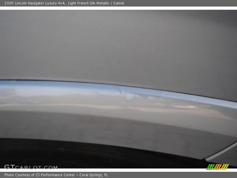 Light French Silk Metallic / Camel 2005 Lincoln Navigator Luxury 4x4