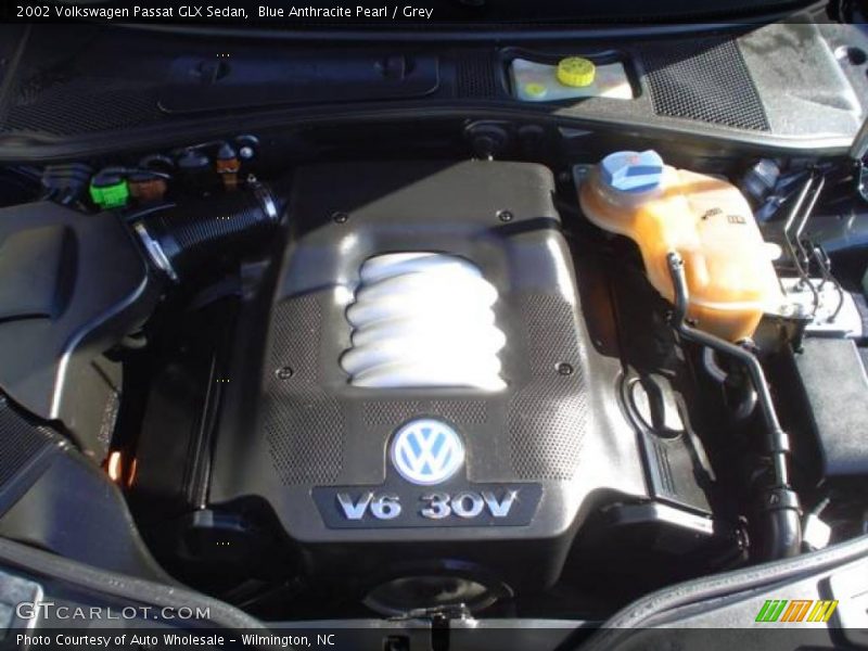 Blue Anthracite Pearl / Grey 2002 Volkswagen Passat GLX Sedan