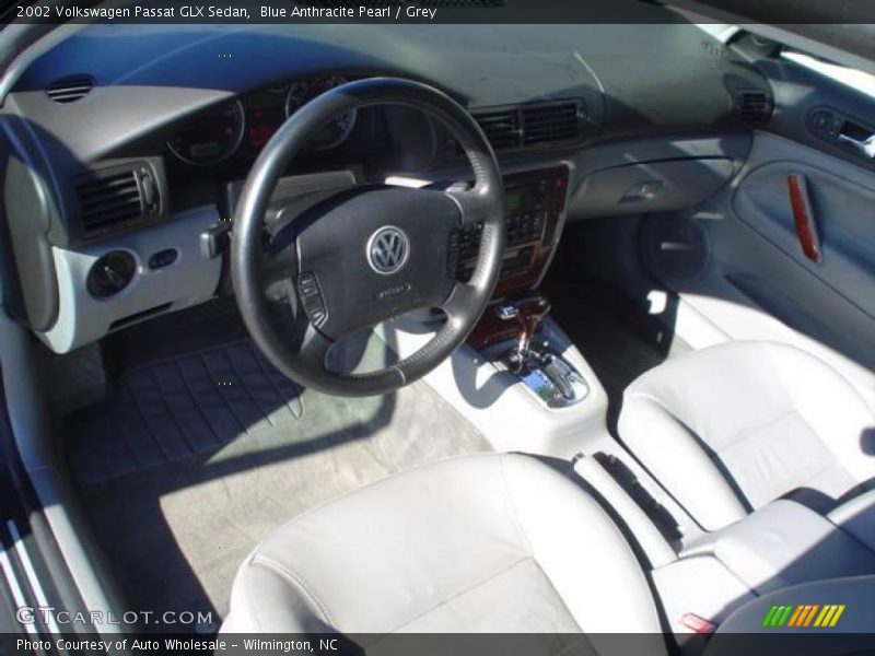 Blue Anthracite Pearl / Grey 2002 Volkswagen Passat GLX Sedan