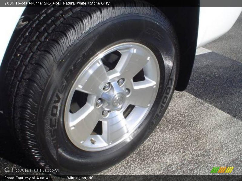 Natural White / Stone Gray 2006 Toyota 4Runner SR5 4x4