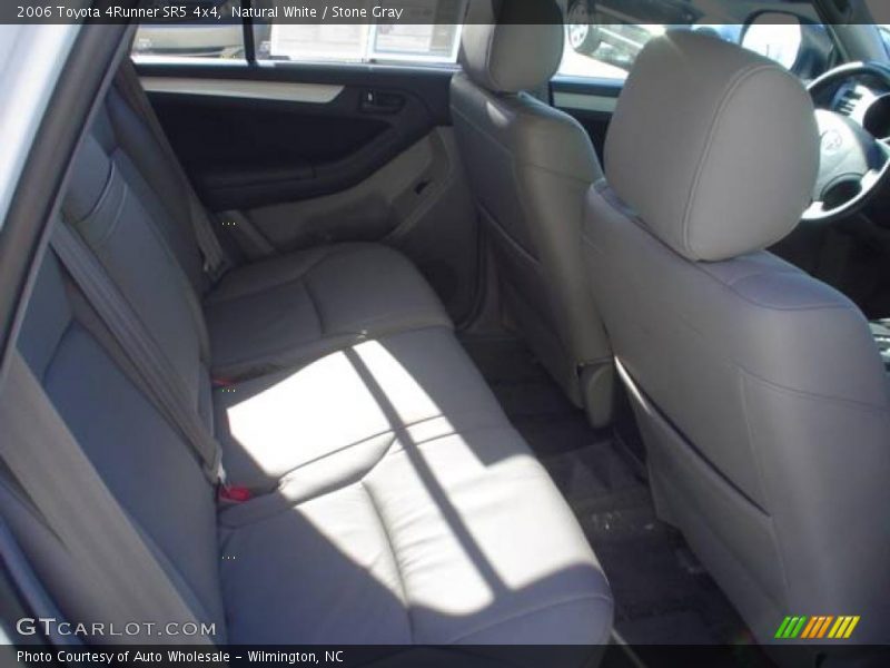 Natural White / Stone Gray 2006 Toyota 4Runner SR5 4x4