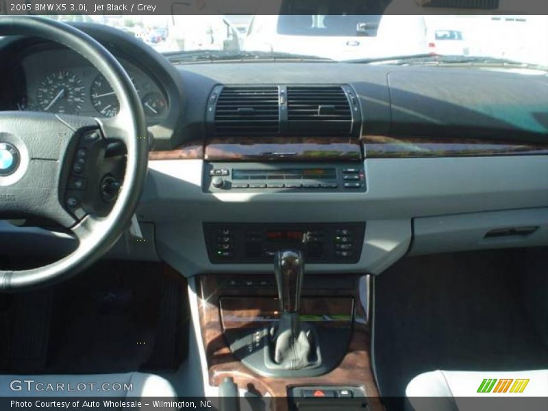 Jet Black / Grey 2005 BMW X5 3.0i