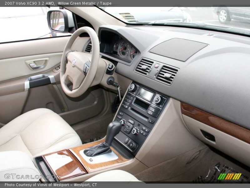 Willow Green Metallic / Taupe 2007 Volvo XC90 3.2 AWD