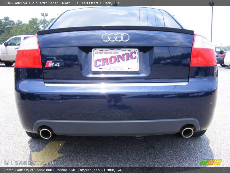 Moro Blue Pearl Effect / Black/Blue 2004 Audi S4 4.2 quattro Sedan