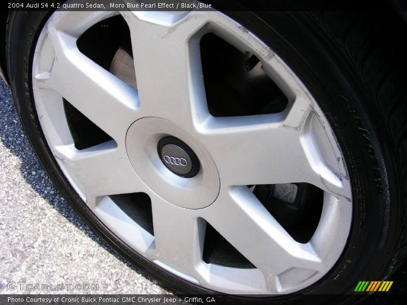 Moro Blue Pearl Effect / Black/Blue 2004 Audi S4 4.2 quattro Sedan