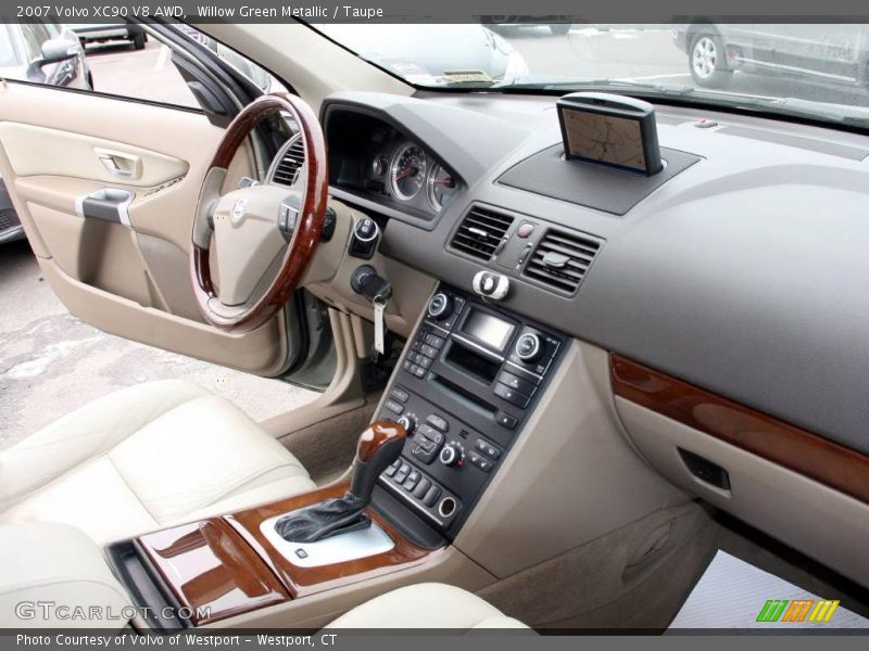 Willow Green Metallic / Taupe 2007 Volvo XC90 V8 AWD