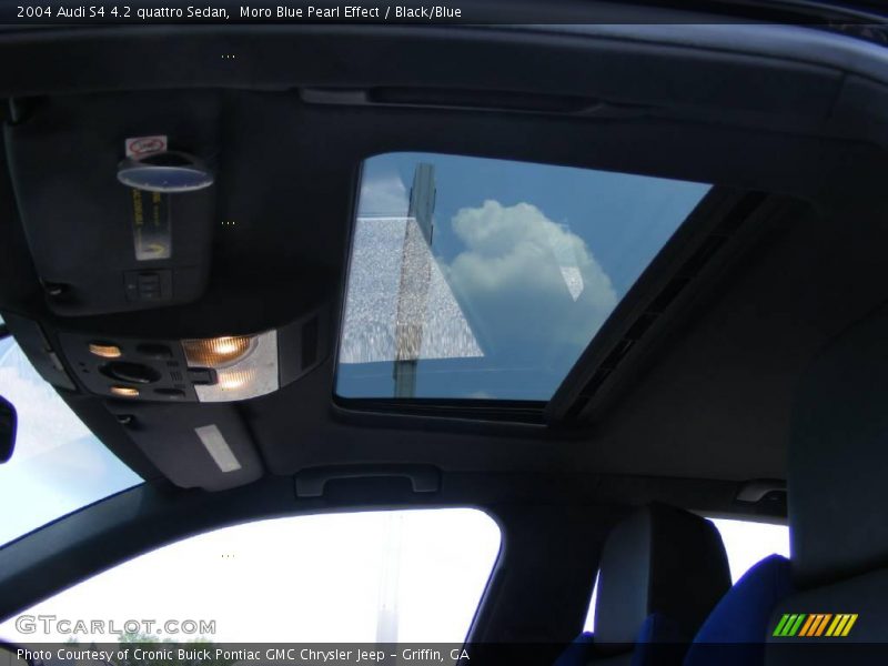 Moro Blue Pearl Effect / Black/Blue 2004 Audi S4 4.2 quattro Sedan