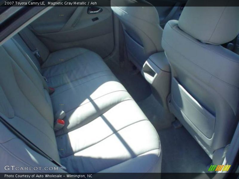 Magnetic Gray Metallic / Ash 2007 Toyota Camry LE