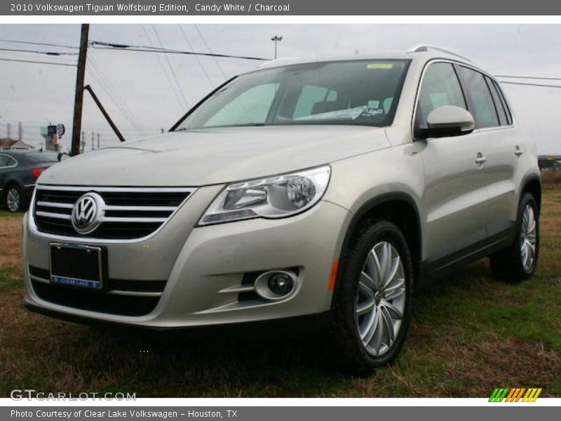 Candy White / Charcoal 2010 Volkswagen Tiguan Wolfsburg Edition