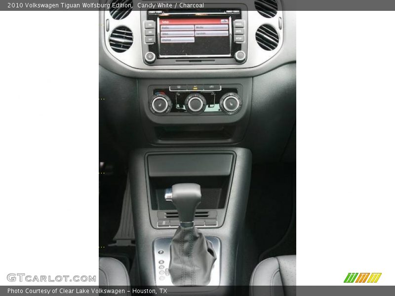 Candy White / Charcoal 2010 Volkswagen Tiguan Wolfsburg Edition