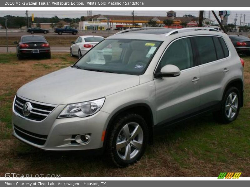 White Gold Metallic / Sandstone 2010 Volkswagen Tiguan Wolfsburg Edition