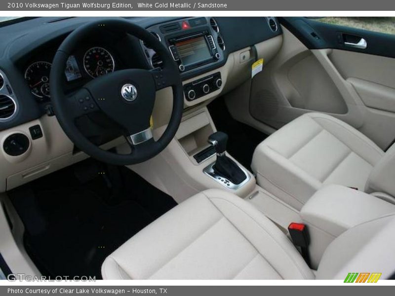 White Gold Metallic / Sandstone 2010 Volkswagen Tiguan Wolfsburg Edition