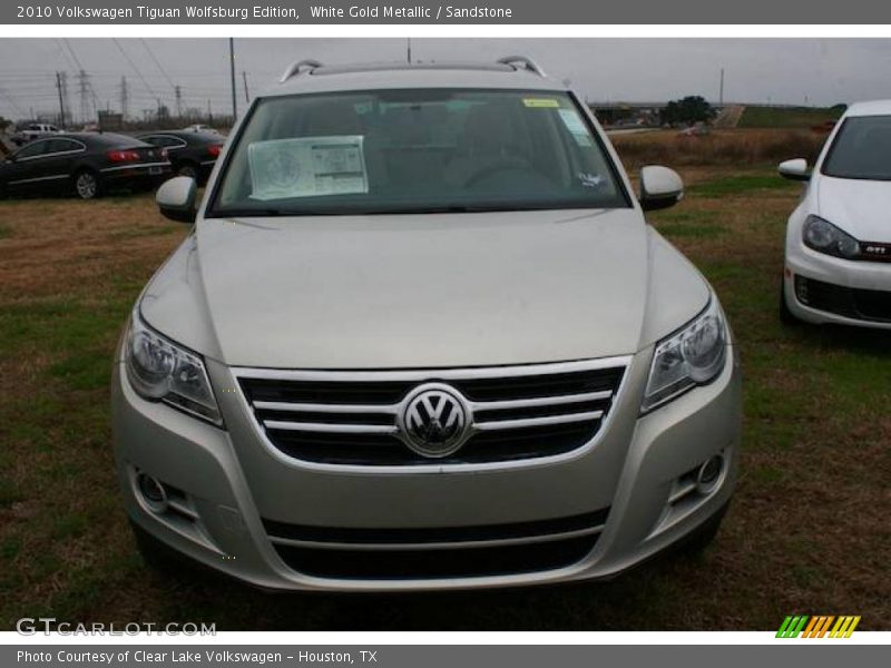 White Gold Metallic / Sandstone 2010 Volkswagen Tiguan Wolfsburg Edition