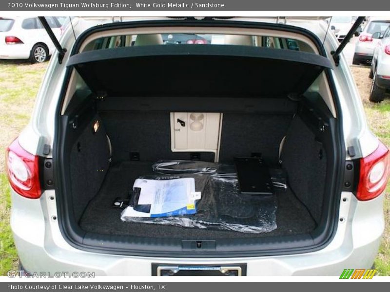 White Gold Metallic / Sandstone 2010 Volkswagen Tiguan Wolfsburg Edition