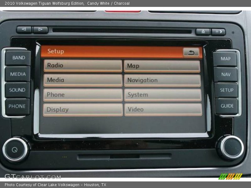 Candy White / Charcoal 2010 Volkswagen Tiguan Wolfsburg Edition