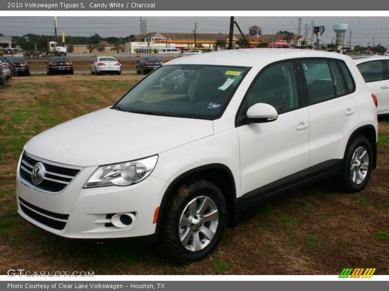 Candy White / Charcoal 2010 Volkswagen Tiguan S