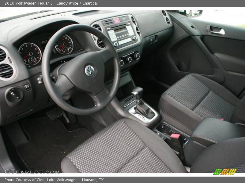 Candy White / Charcoal 2010 Volkswagen Tiguan S