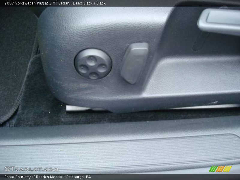 Deep Black / Black 2007 Volkswagen Passat 2.0T Sedan