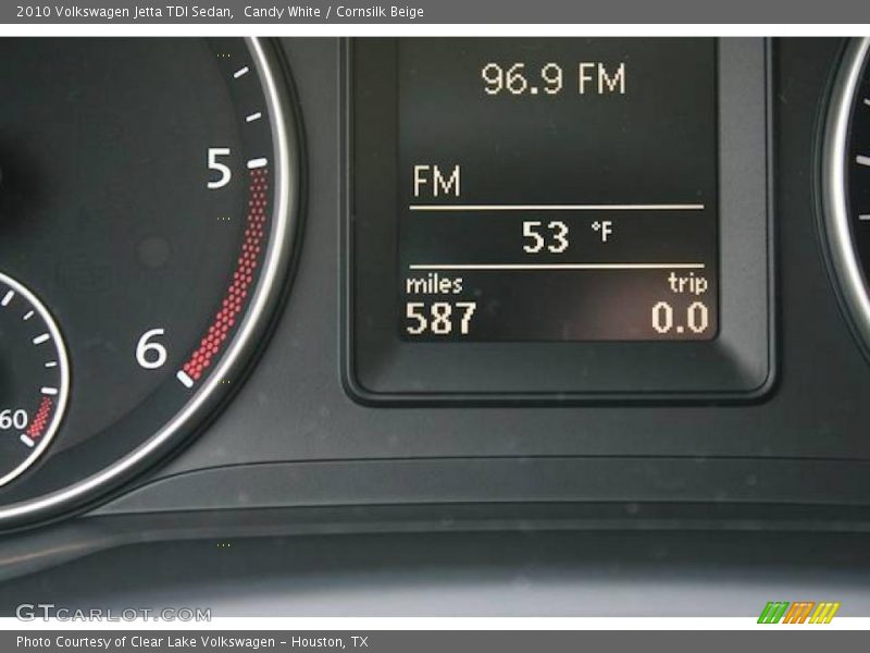 Candy White / Cornsilk Beige 2010 Volkswagen Jetta TDI Sedan
