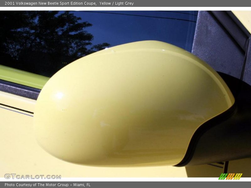 Yellow / Light Grey 2001 Volkswagen New Beetle Sport Edition Coupe