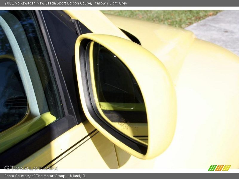 Yellow / Light Grey 2001 Volkswagen New Beetle Sport Edition Coupe