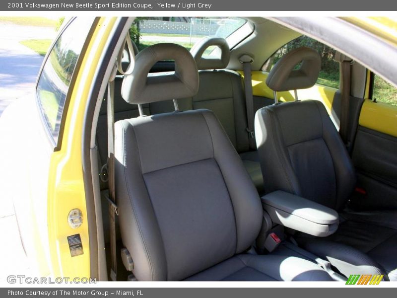Yellow / Light Grey 2001 Volkswagen New Beetle Sport Edition Coupe