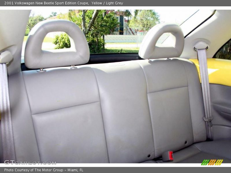 Yellow / Light Grey 2001 Volkswagen New Beetle Sport Edition Coupe