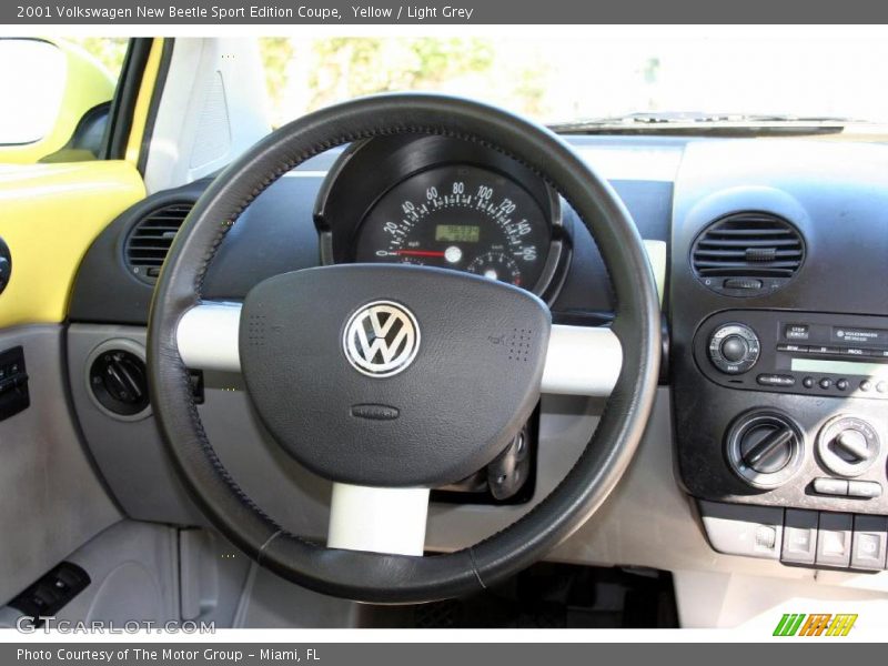 Yellow / Light Grey 2001 Volkswagen New Beetle Sport Edition Coupe