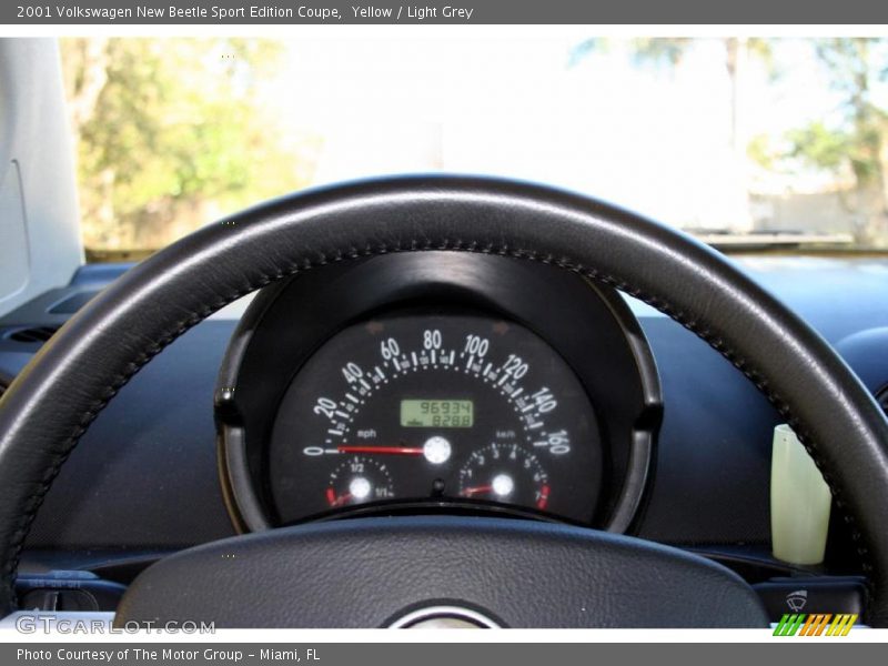 Yellow / Light Grey 2001 Volkswagen New Beetle Sport Edition Coupe