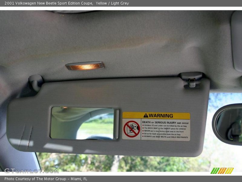 Yellow / Light Grey 2001 Volkswagen New Beetle Sport Edition Coupe