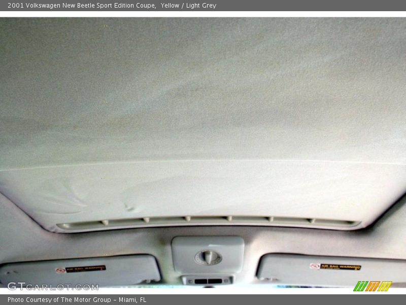 Yellow / Light Grey 2001 Volkswagen New Beetle Sport Edition Coupe