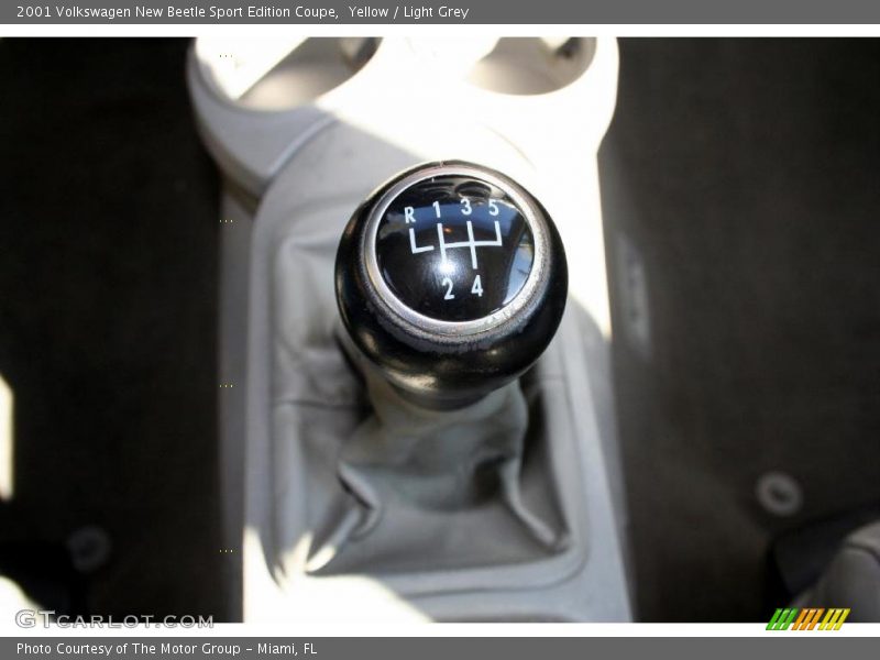 Yellow / Light Grey 2001 Volkswagen New Beetle Sport Edition Coupe