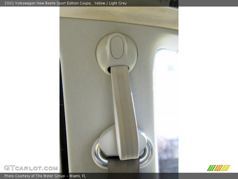 Yellow / Light Grey 2001 Volkswagen New Beetle Sport Edition Coupe