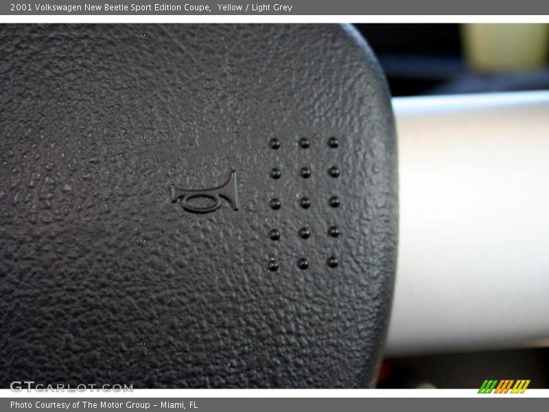 Yellow / Light Grey 2001 Volkswagen New Beetle Sport Edition Coupe