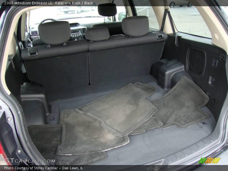 Kalapana Black / Black 2007 Mitsubishi Endeavor LS