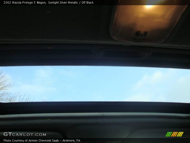 Sunlight Silver Metallic / Off Black 2002 Mazda Protege 5 Wagon
