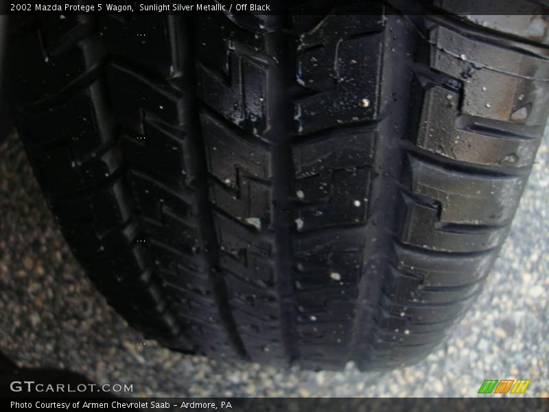 Sunlight Silver Metallic / Off Black 2002 Mazda Protege 5 Wagon